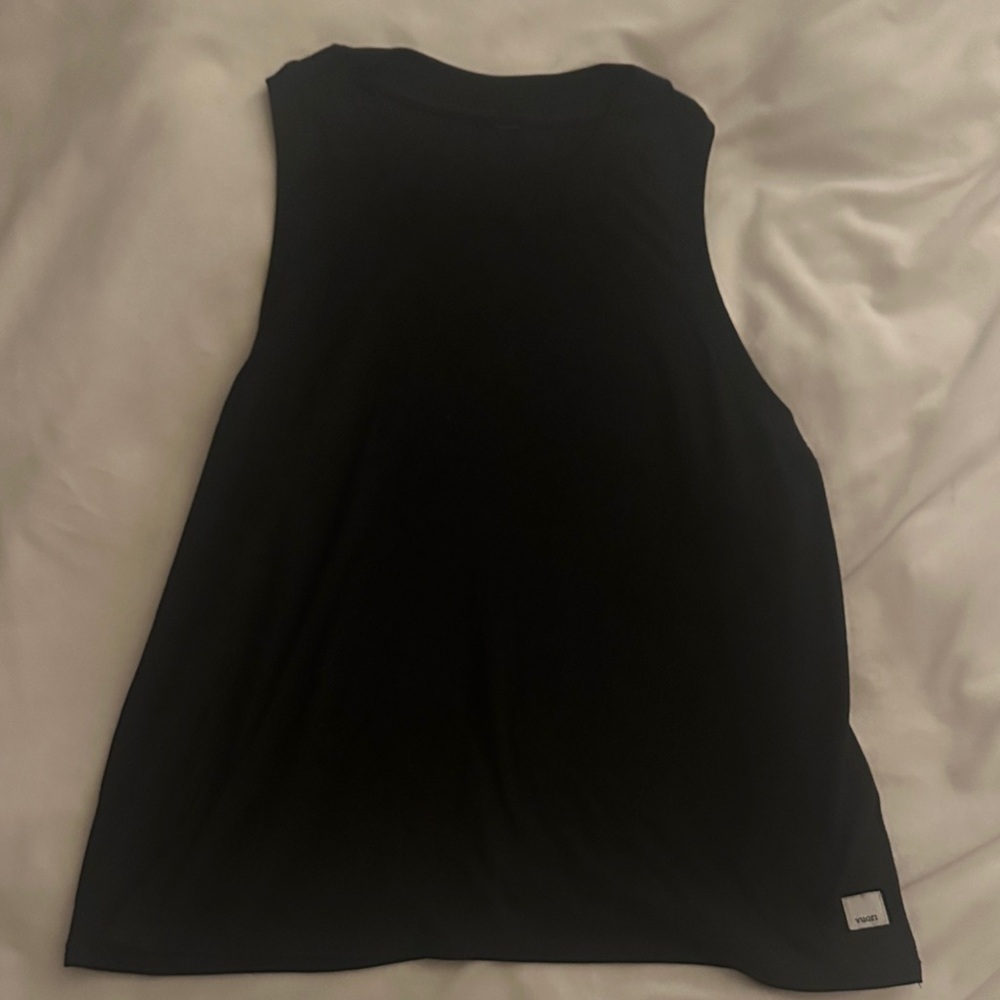 Vuori Black Muscle Tee